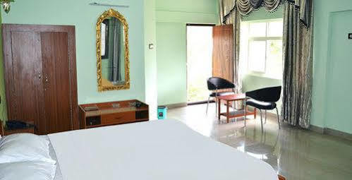 La Flora Paradise Residency ,Yercaud Exterior photo